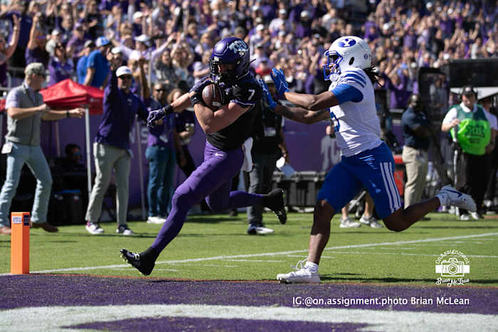 JP Richardson scores a touchdown over BYU.